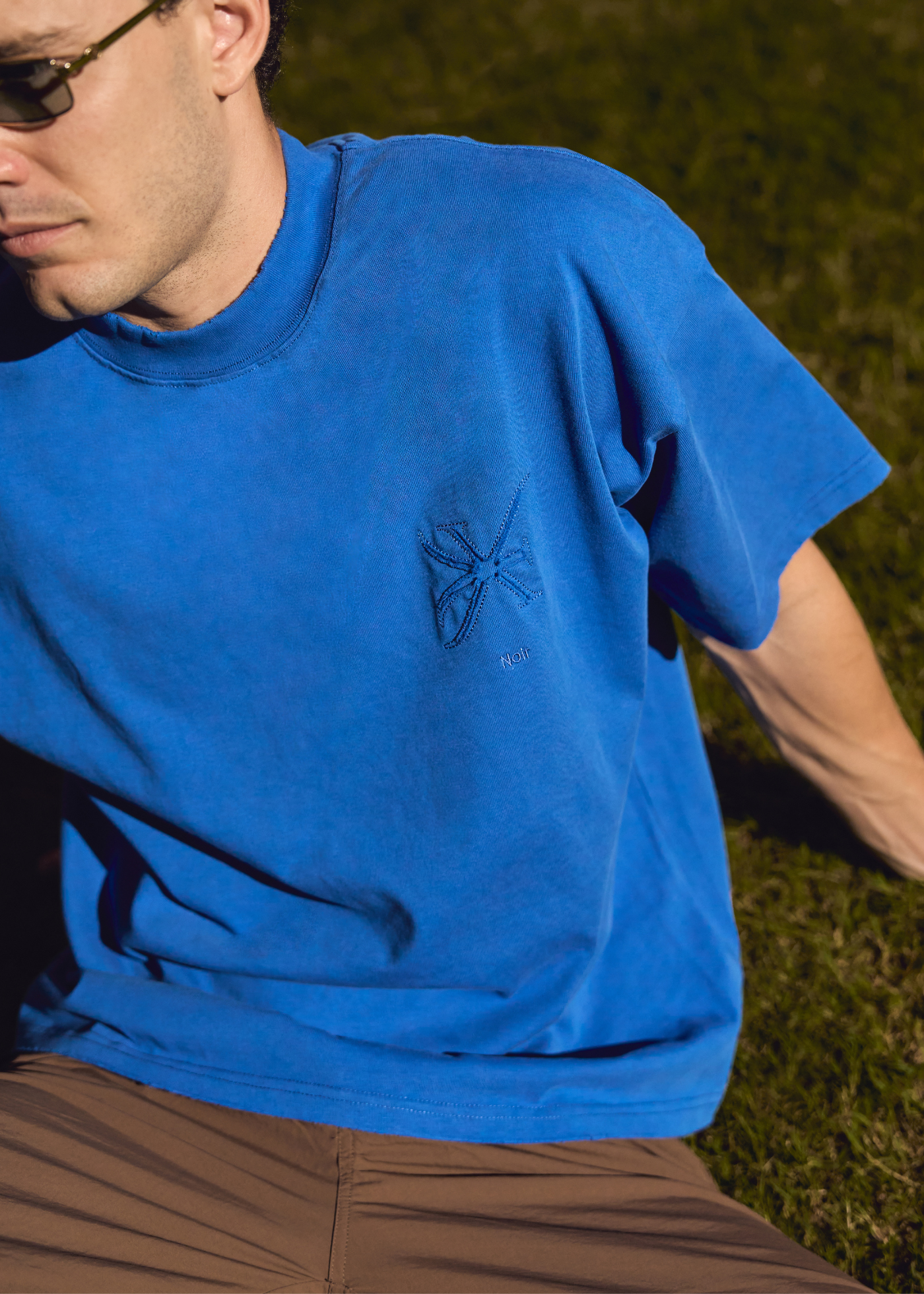 FRAY BELIEVE IN GOD EMBROIDERY TEE [UNISEX]