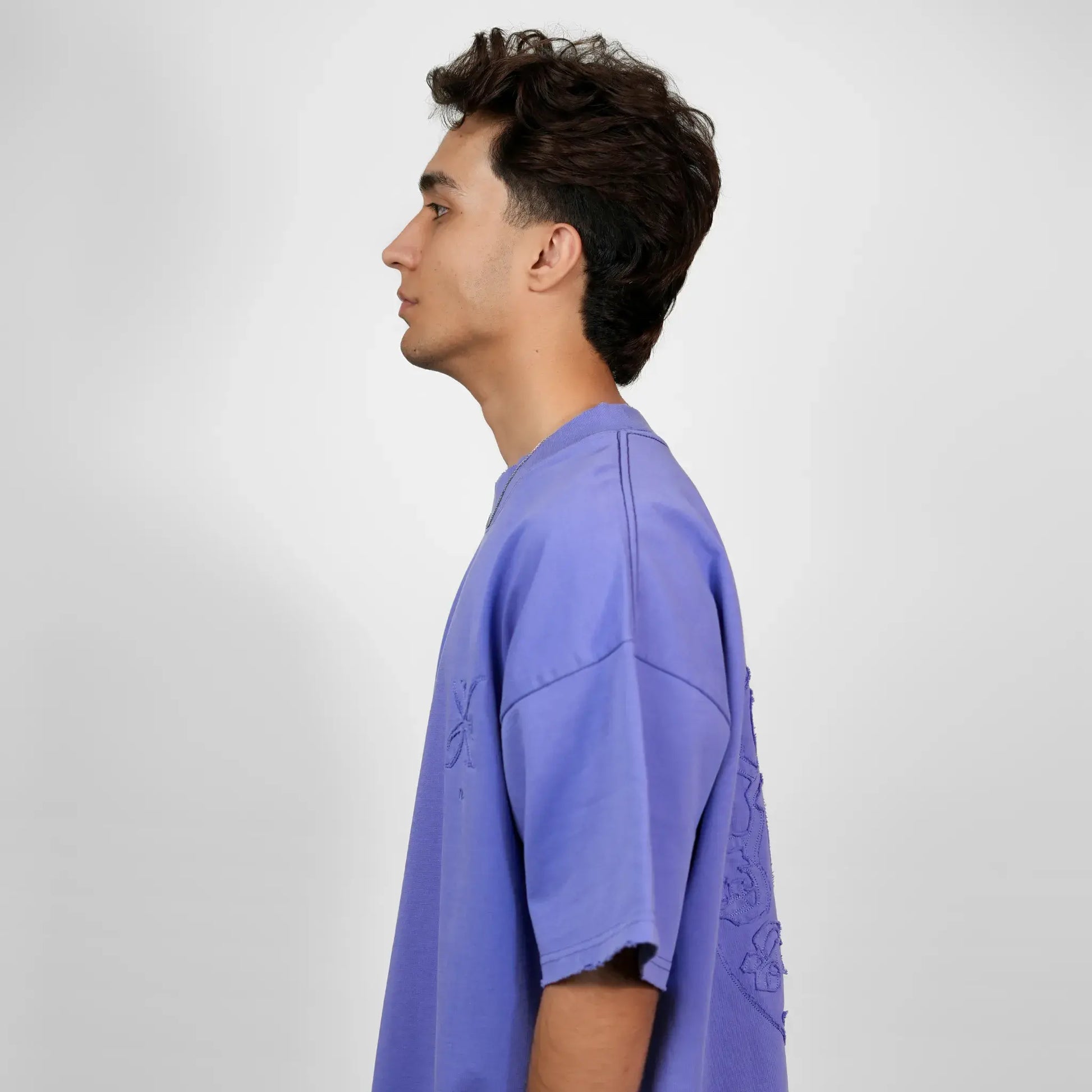 FRAY BELIEVE IN GOD EMBROIDERY TEE [UNISEX]