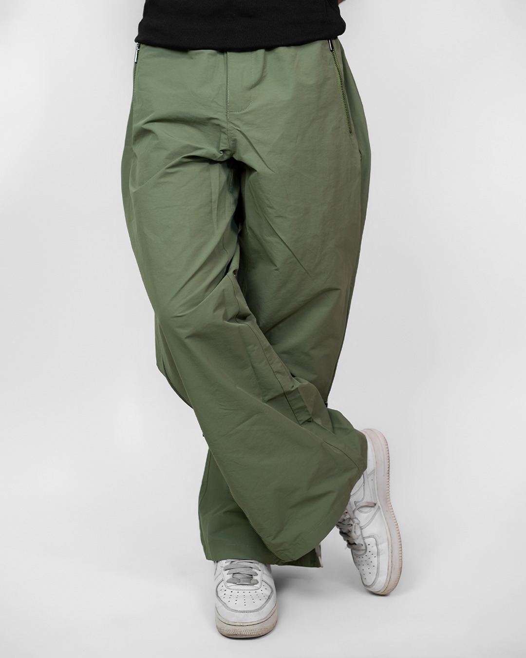 ZIPLINE WING PARACHUTE PANTS X CARGOS [UNISEX]-MATCHA GREEN