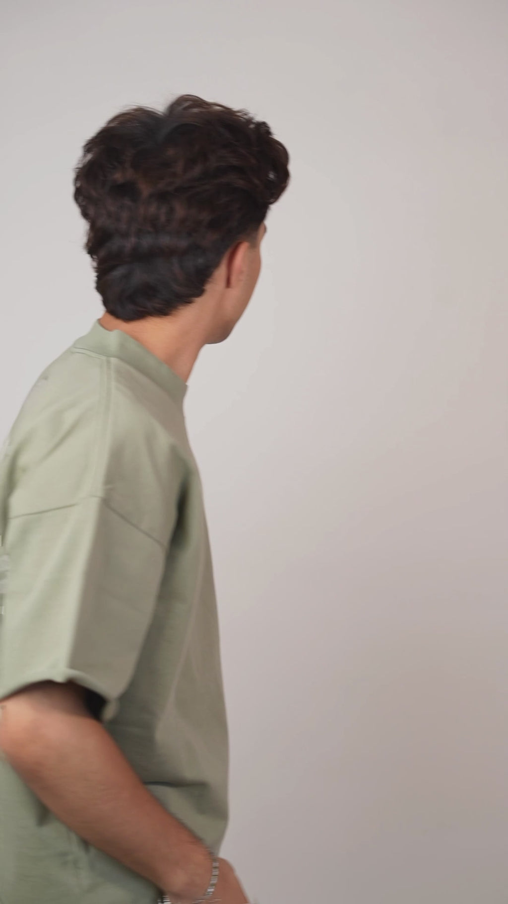 SEAMLESS BELIEVE IN GOD TEE [UNISEX] – SAGE GREEN